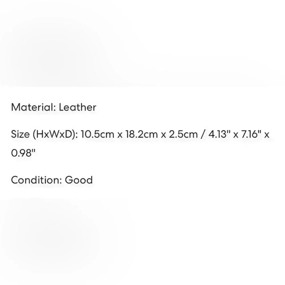 EUC Chanel Ivory quilted wallet. Comes with original ID card.Chanel box included - Picture 15 of 15